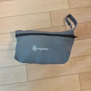 Ergobaby Away